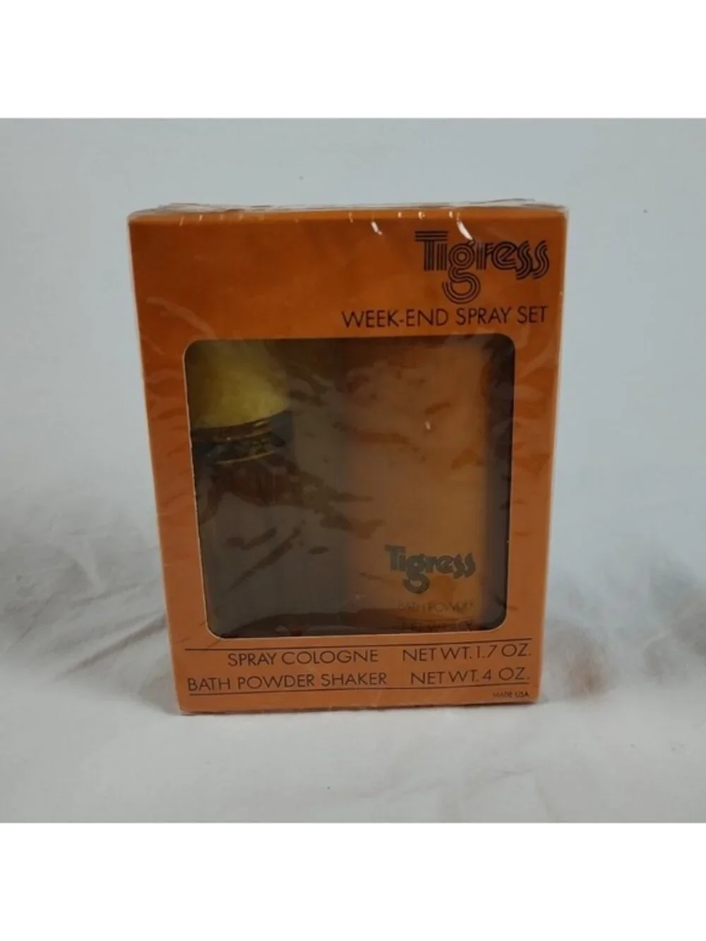 Faberge Tigress Week-End Spray Set 1.7oz Cologne 4oz Bath Powder Shaker
